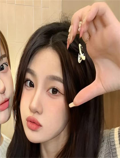 美女视频聊天_精品久久久爽爽久久久AV_锦绣芳华电视剧免费观看高清